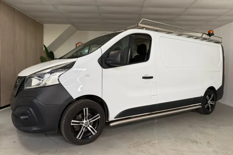 Nissan NV300 (2020)