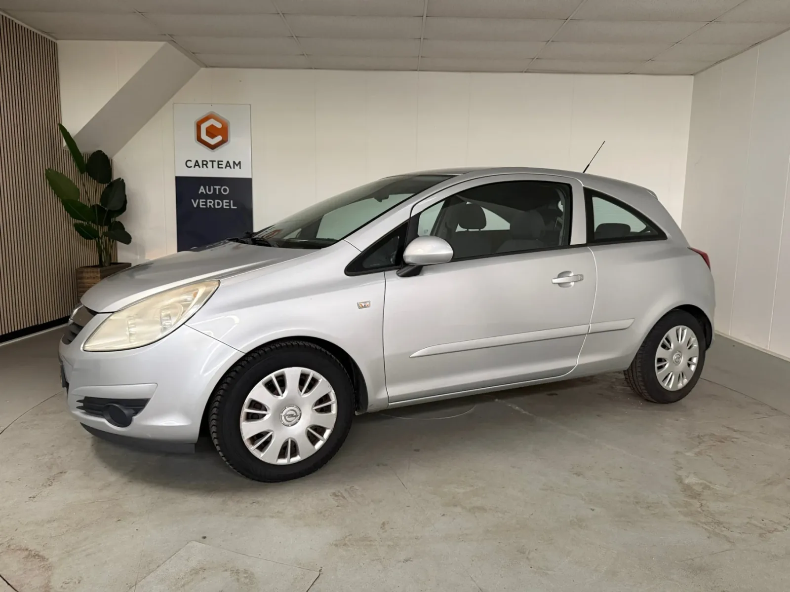 Opel Corsa (2007) — foto 1