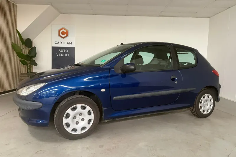 Peugeot 206 (2004)