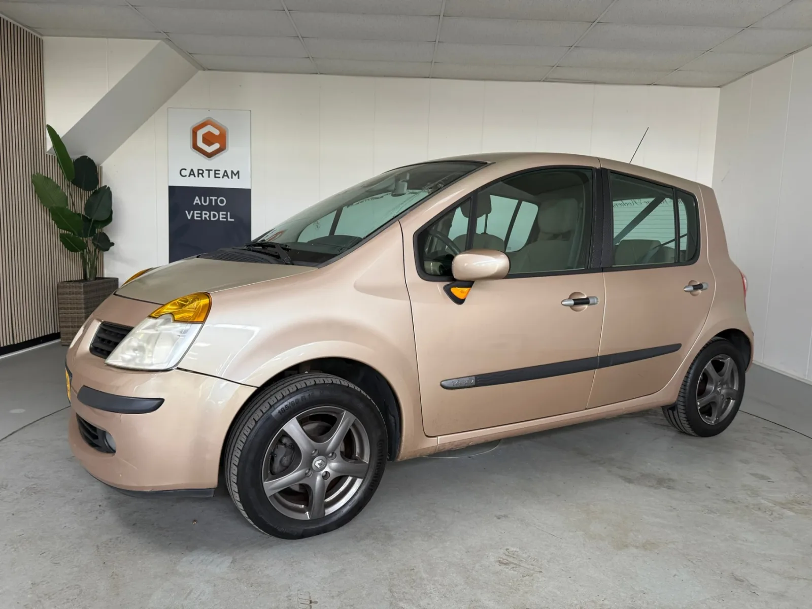 Renault Modus (2005) — foto 1