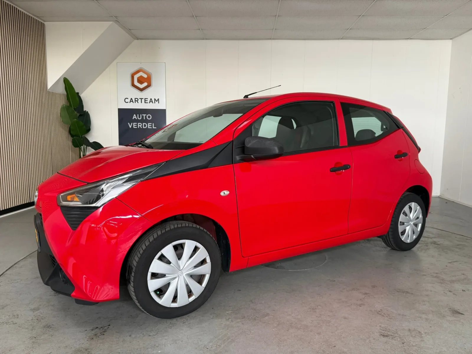 Toyota Aygo (2020) — foto 1