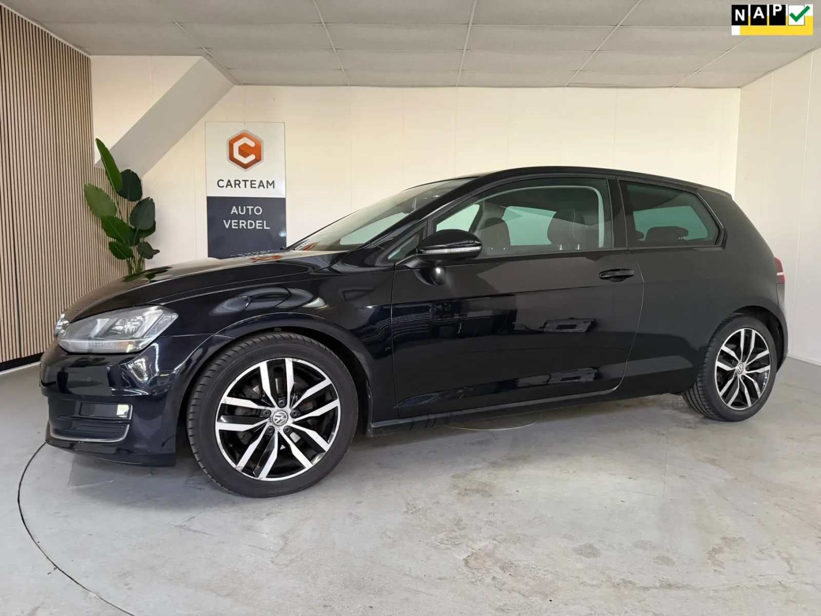 Volkswagen Golf (2013) — foto 1