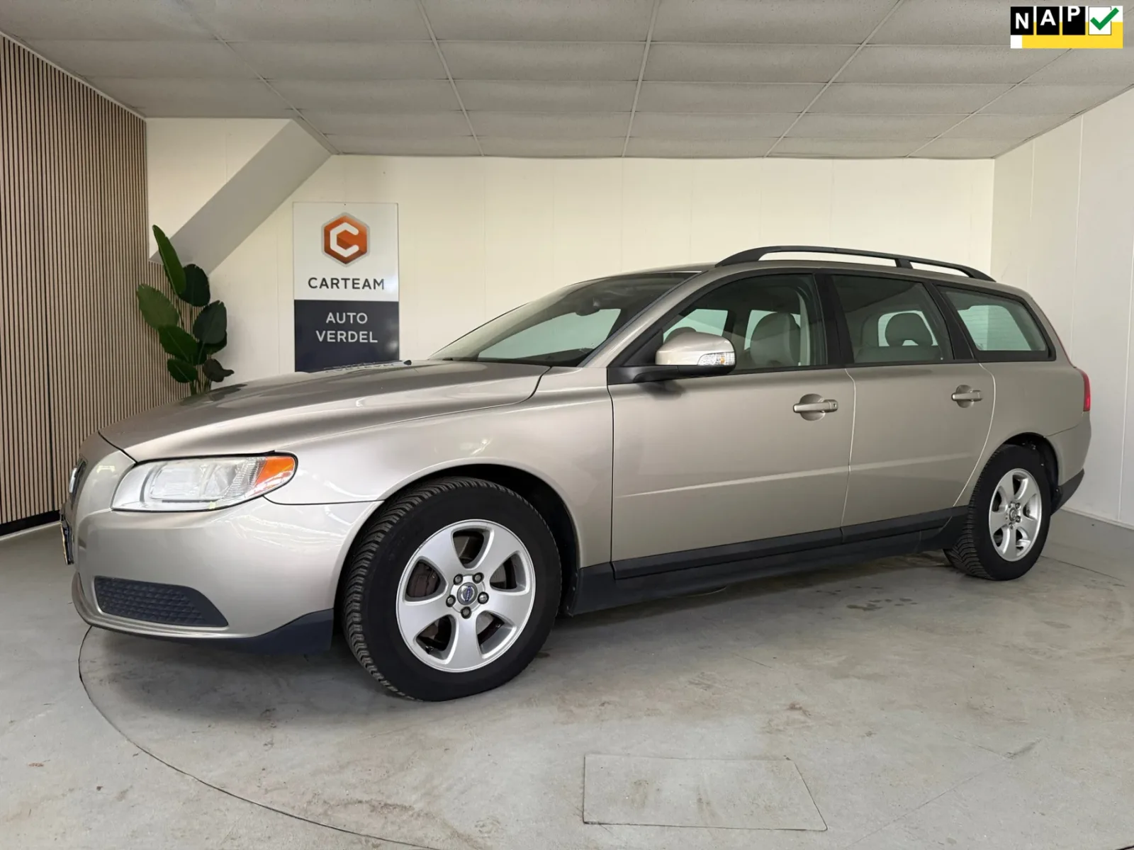 Volvo V70 (2008) — foto 1