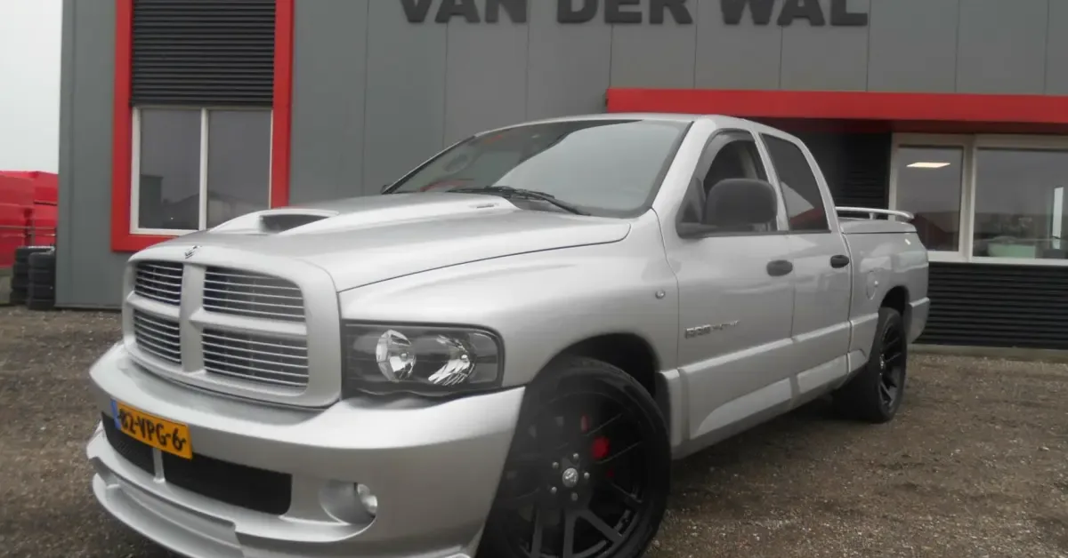 Dodge Ram (2005) — foto 1