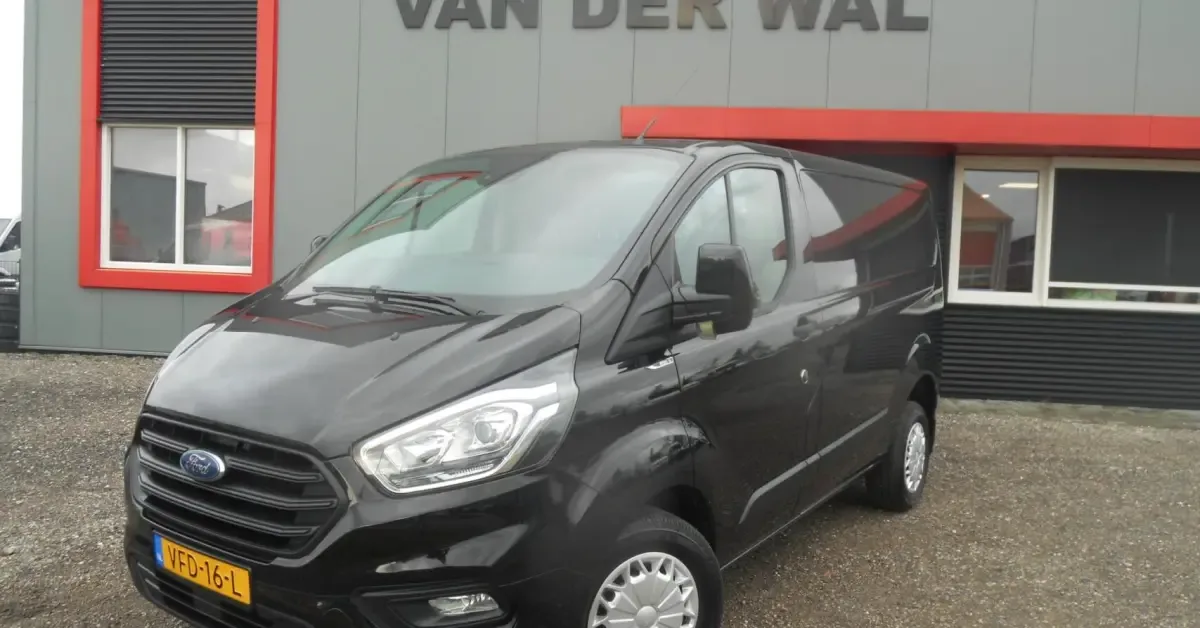 Ford Transit (2020) — foto 1
