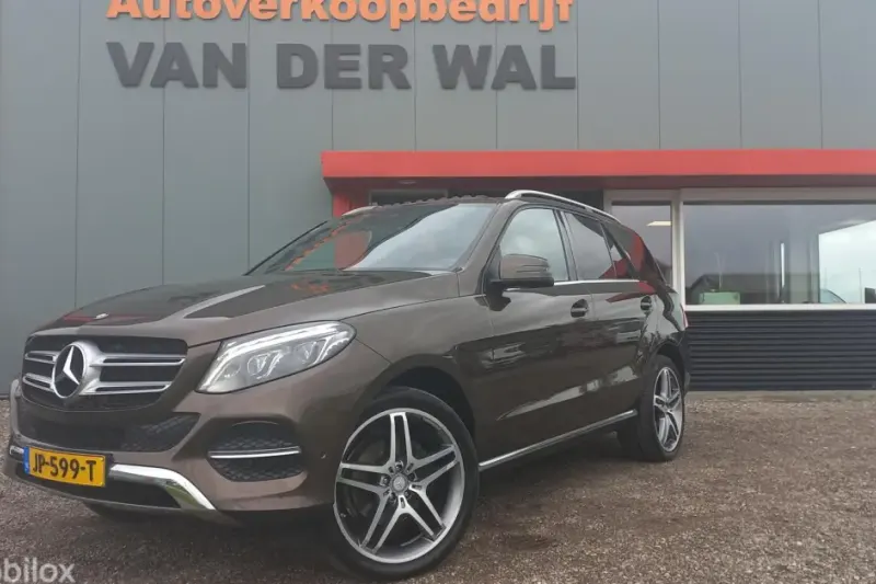 Mercedes-Benz GLE (2016)