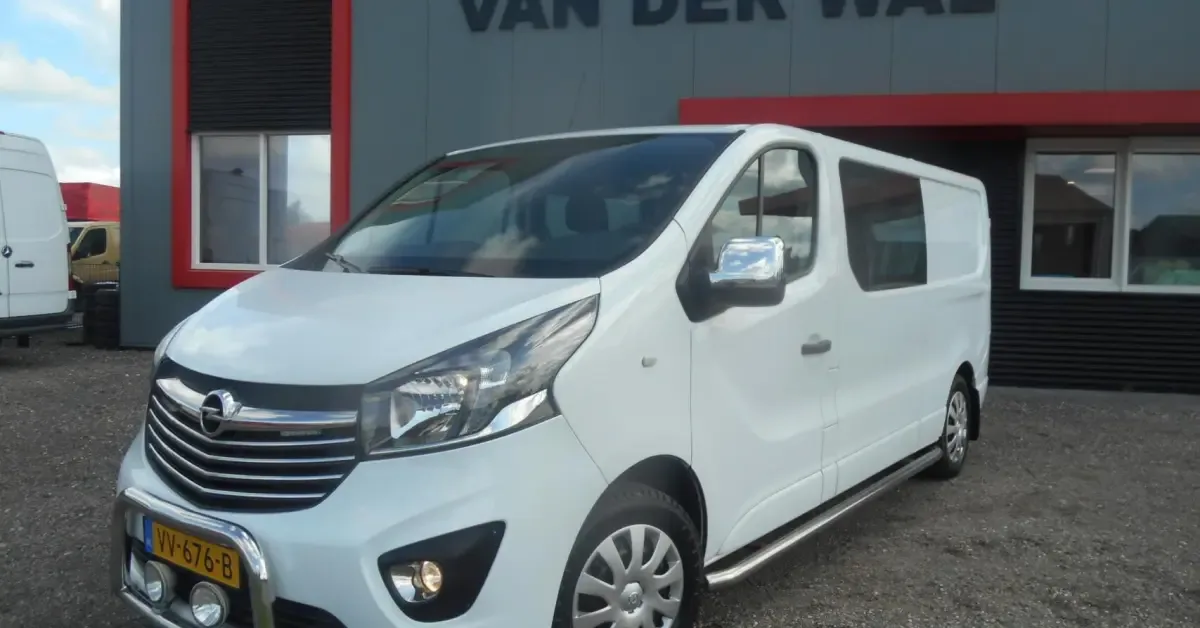 Opel Vivaro (2016) — foto 1