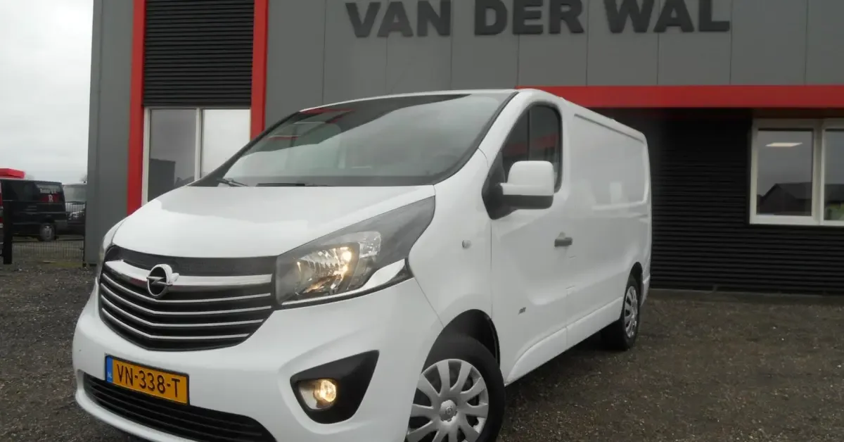 Opel Vivaro (2015) — foto 1