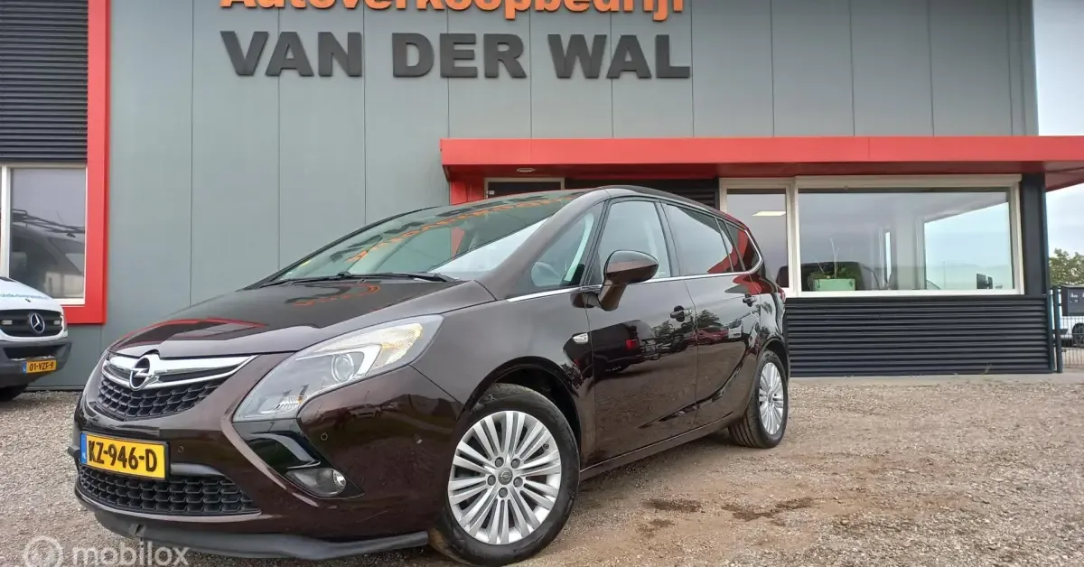 Opel Zafira (2016) — foto 1