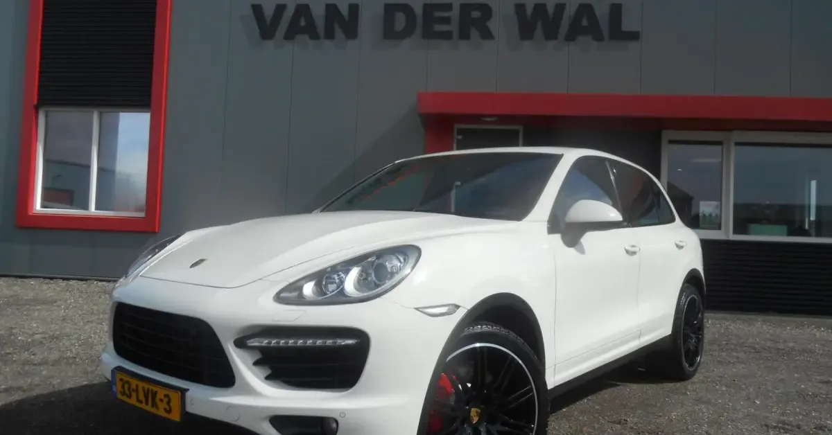 Porsche Cayenne (2010) — foto 1