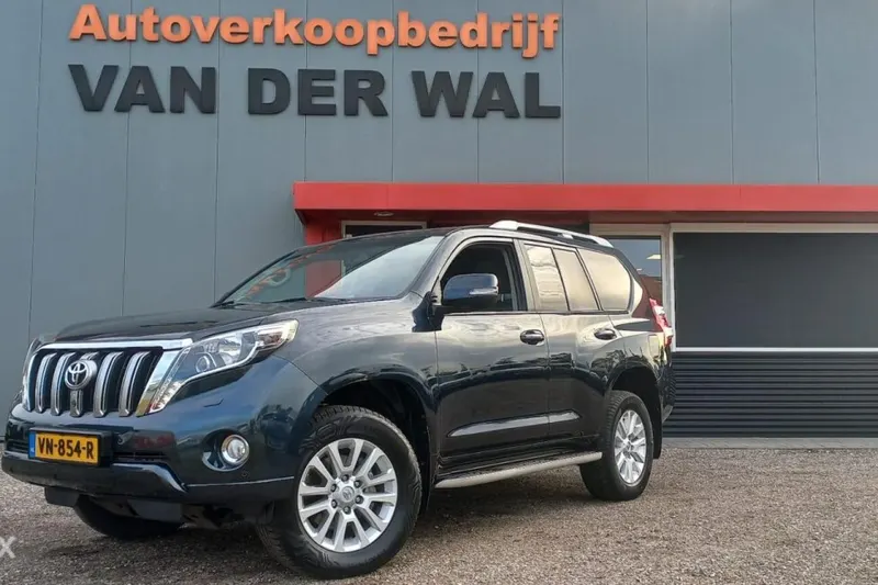 Toyota Land Cruiser (2015)