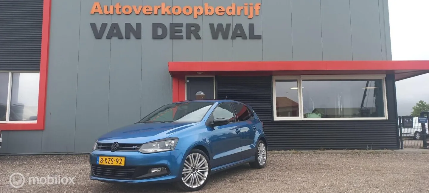 Volkswagen Polo (2013) — foto 1