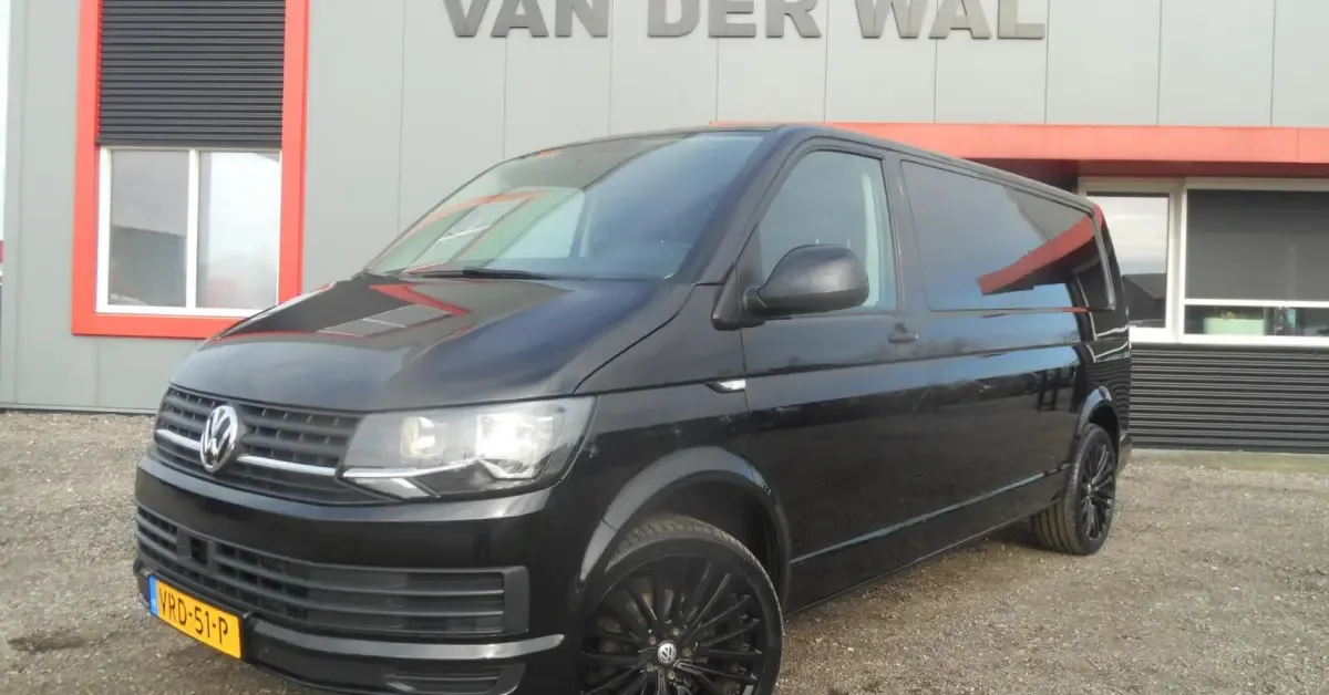 Volkswagen Transporter (2018) — foto 1