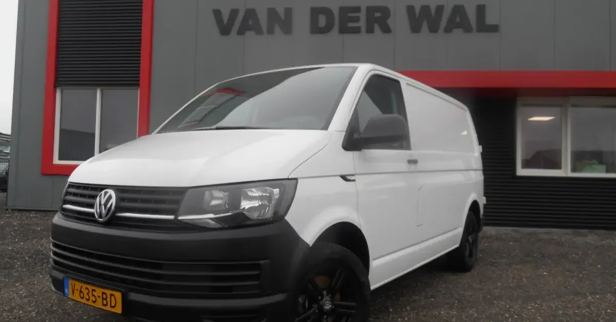 Volkswagen Transporter (2016) — foto 1