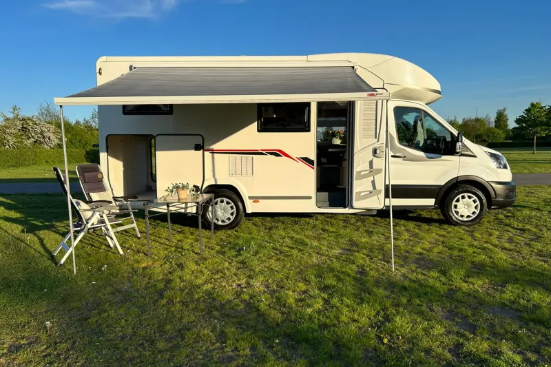 € 287 GA Ford Transit met Lengtebedden 5 KEER VEILIGHEIDSGORDEL (2021)