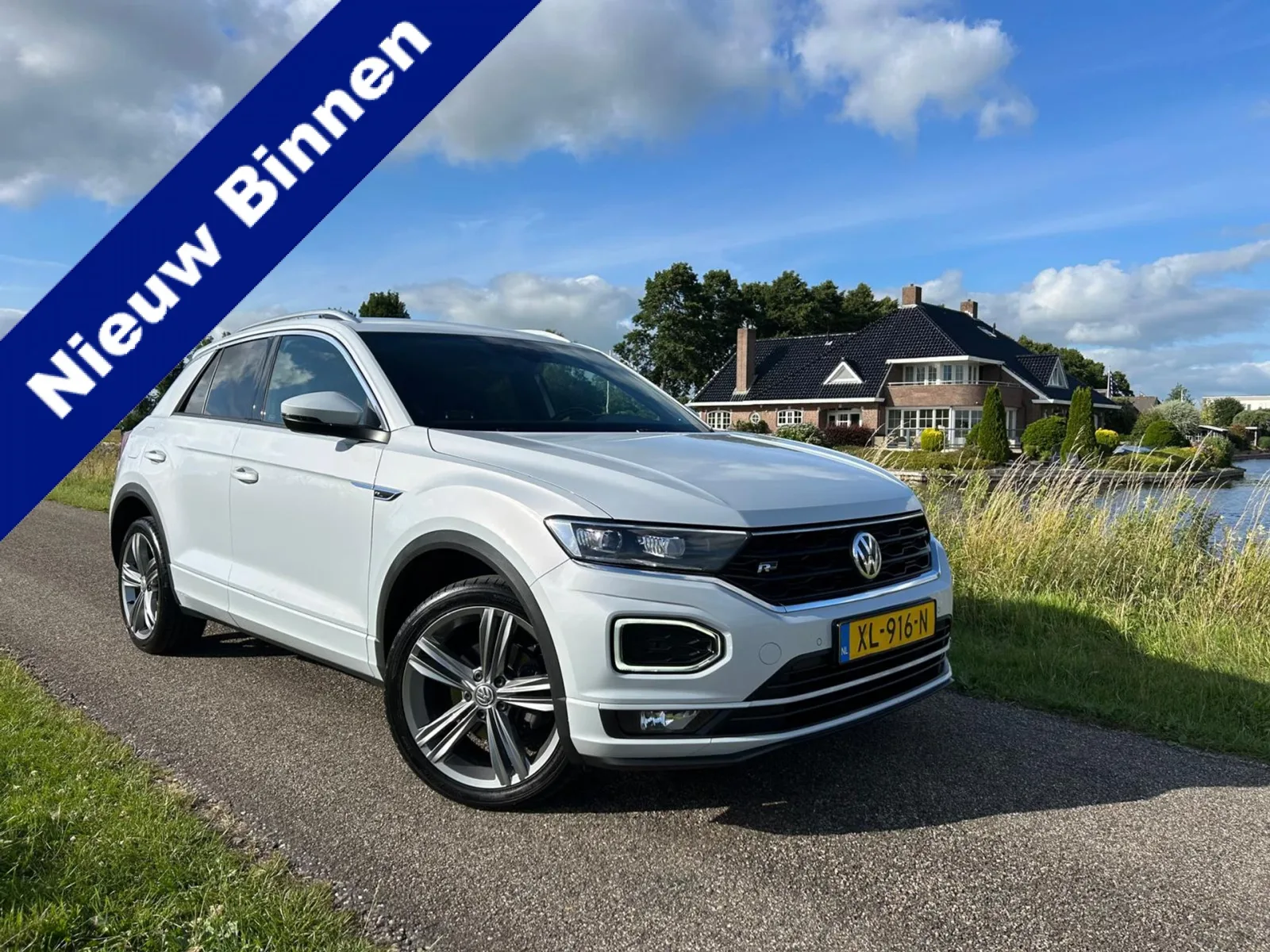 Volkswagen T Roc (2019) — foto 1