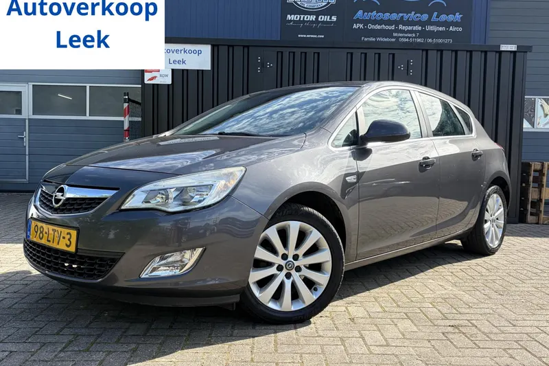 Opel Astra (2010)