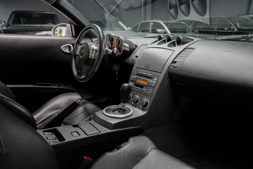 NISSAN 350Z 3.5L V6 280CH