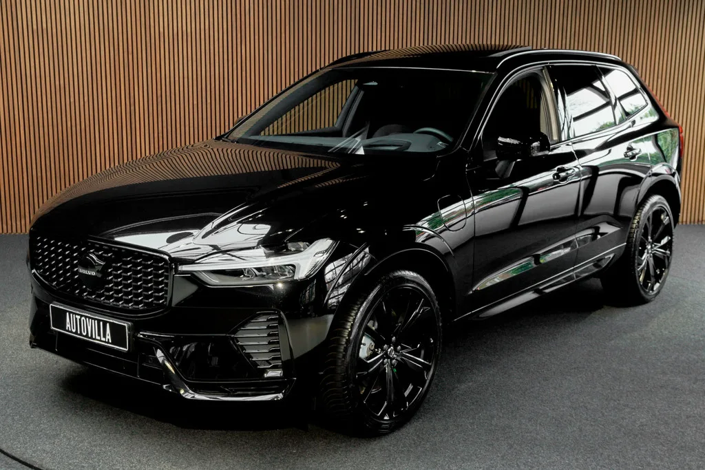Volvo XC60 (2025) — foto 1