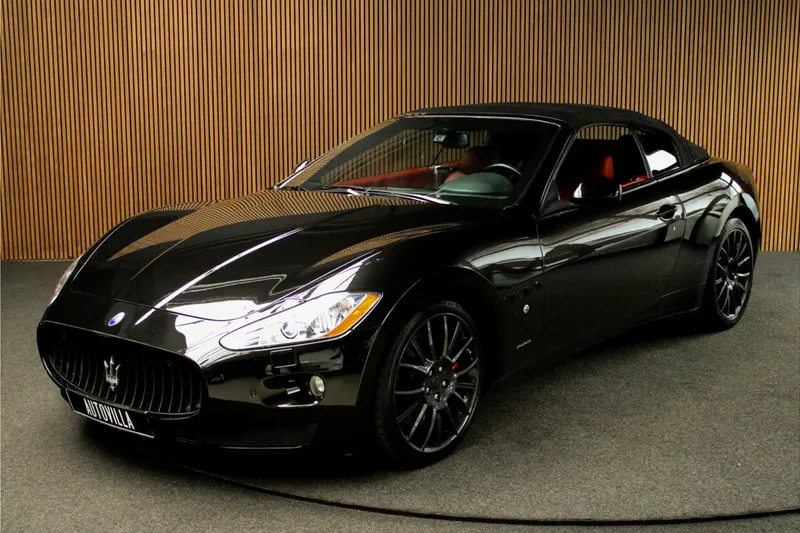 Maserati GranCabrio (2010)