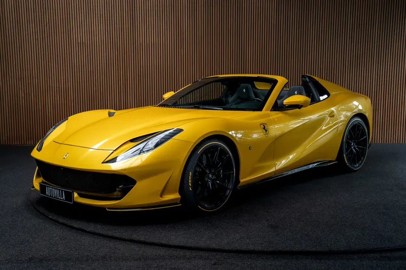 Ferrari 812 GTS (2021)