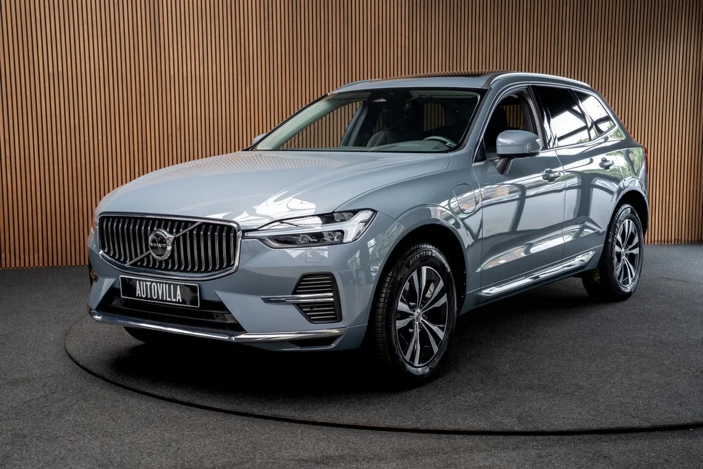Volvo XC60 (2023) — foto 1