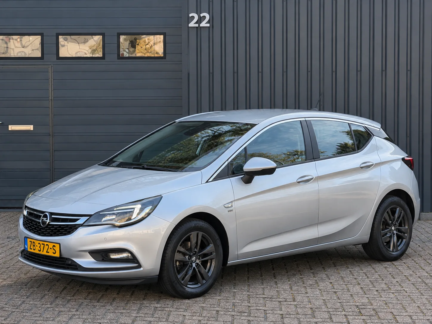 Opel Astra (2019) — foto 1