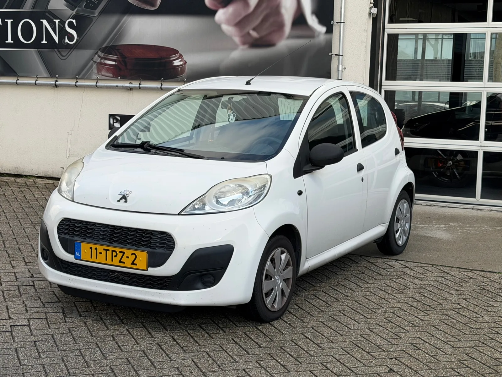 Peugeot 107 (2012) — foto 1