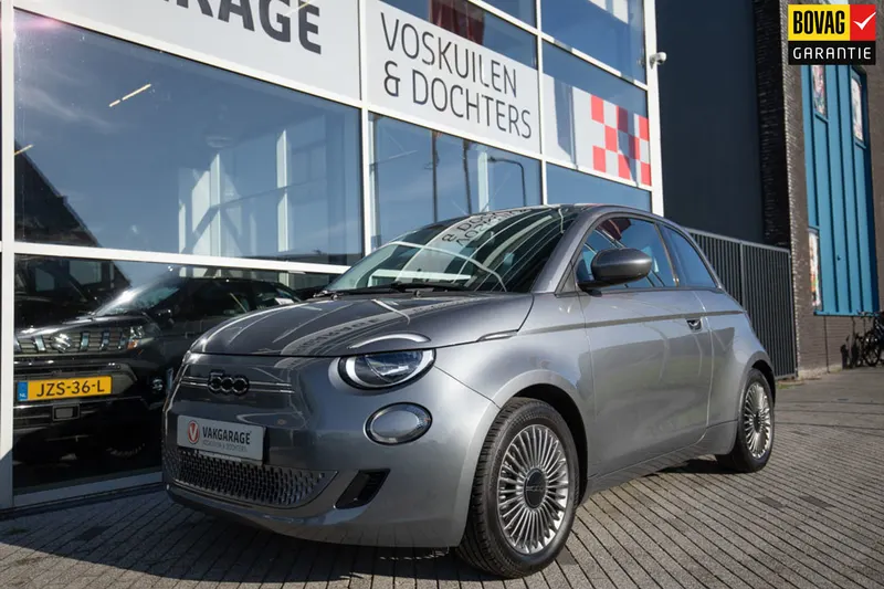 Fiat 500 (2023)
