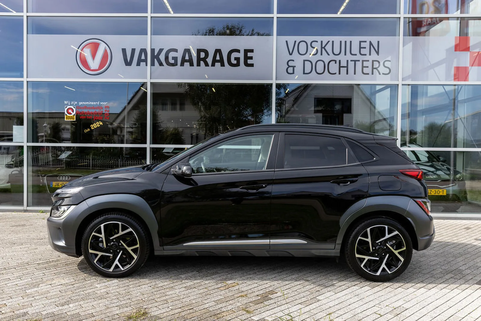 Hyundai Kona (2023) — foto 1