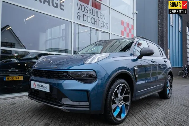 Lynk & Co 01 (2022)