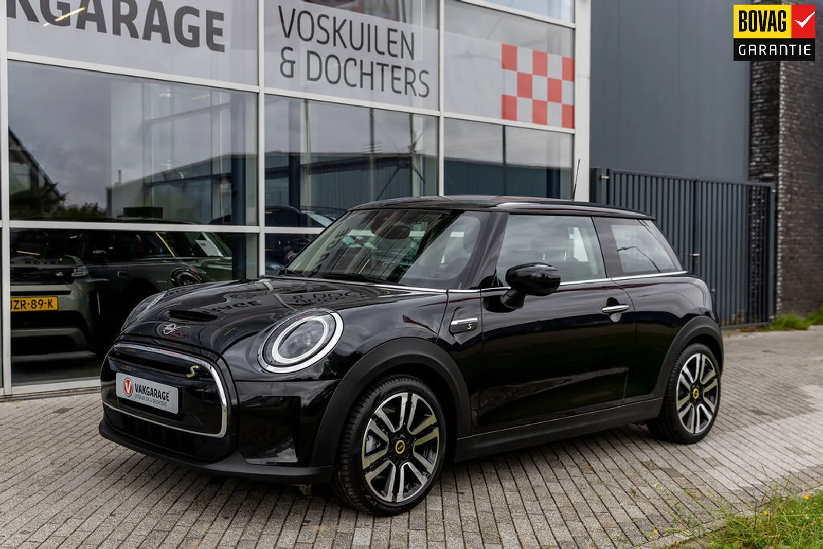 MINI Electric (2022) — foto 1