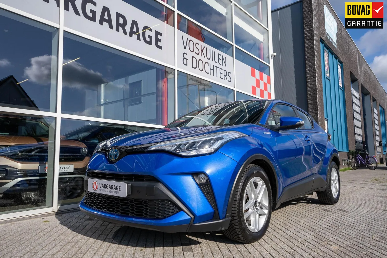 Toyota C-HR (2021) — foto 1
