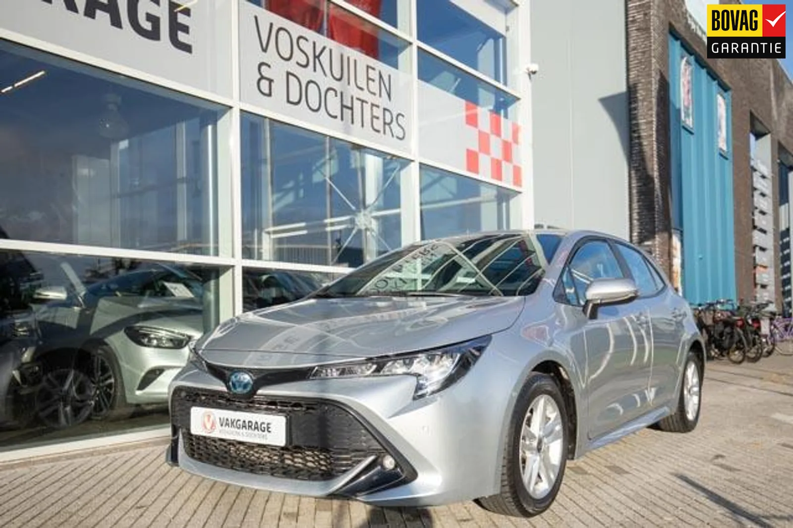 Toyota Corolla (2023) — foto 1