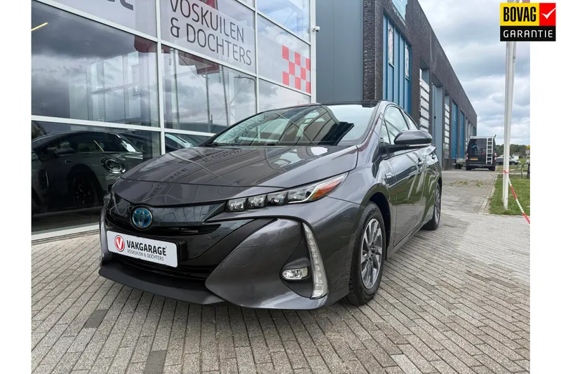 Toyota Prius (2021)