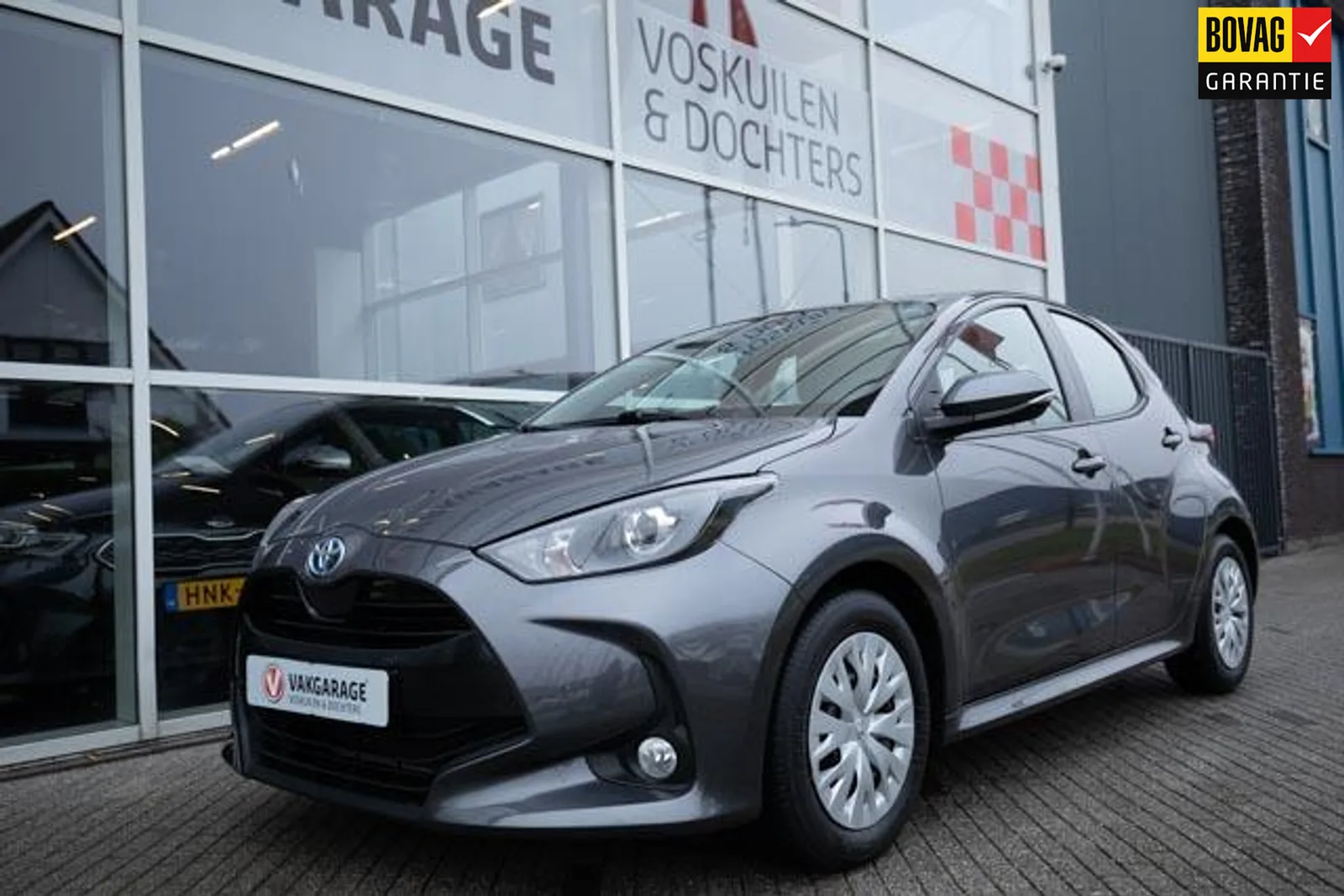Toyota Yaris (2021) — foto 1
