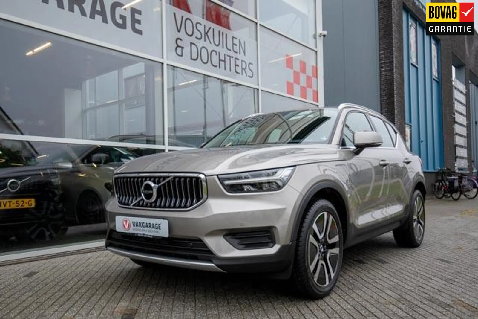 Volvo XC40 (2022) — foto 1
