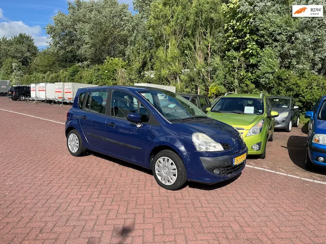 Renault Grand Modus (2008) — foto 1