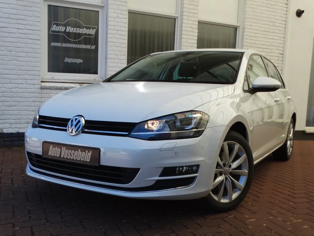 Volkswagen Golf (2014) — foto 1