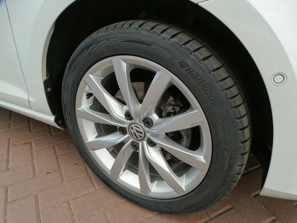Volkswagen Golf (2014) — foto 1