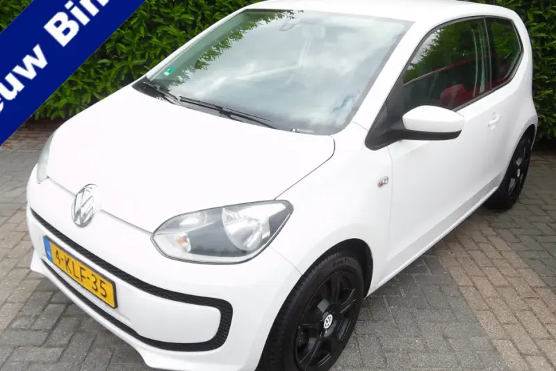 Volkswagen Up! (2013)