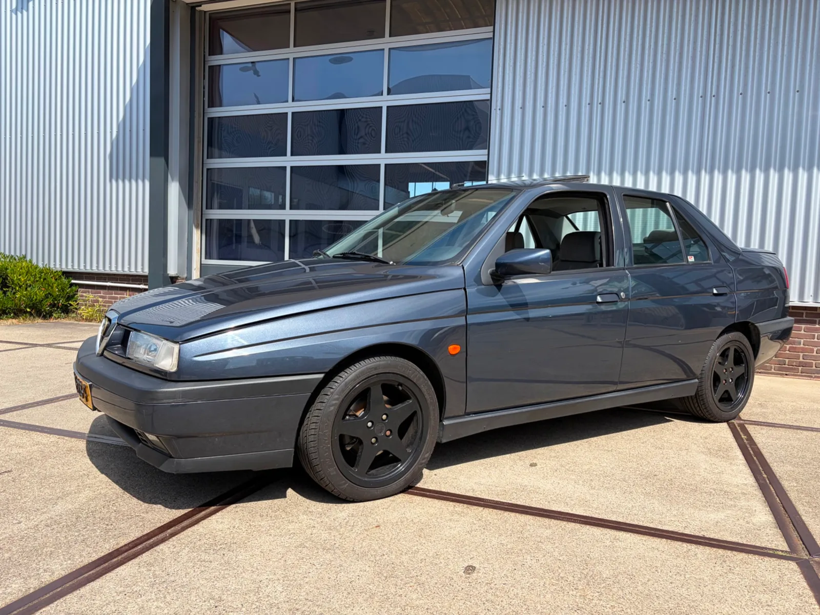 Alfa Romeo 155 (1997) — foto 1