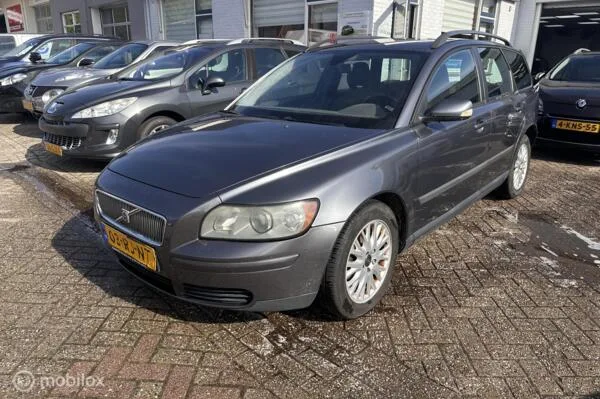 Volvo V50 (2005) — foto 1