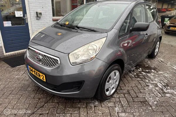 Kia Venga (2010) — foto 1