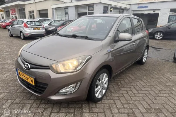 Hyundai i20 (2013) — foto 1