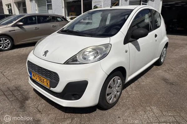 Peugeot 107 (2012) — foto 1