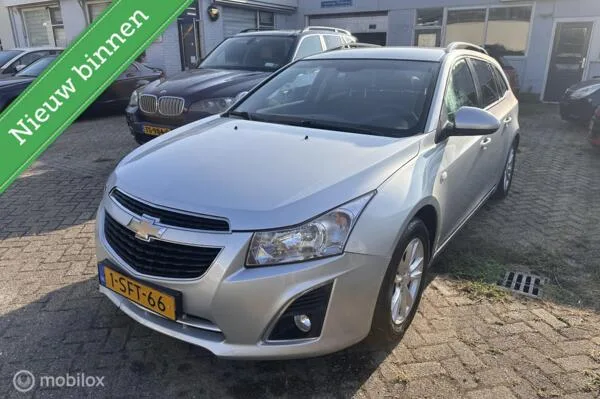 Chevrolet Cruze (2013) — foto 1
