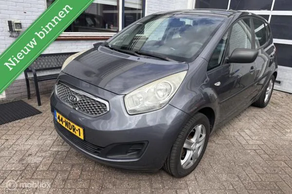 Kia Venga (2010) — foto 1