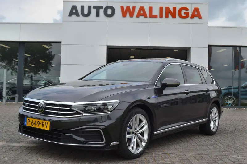 Volkswagen Passat (2022)