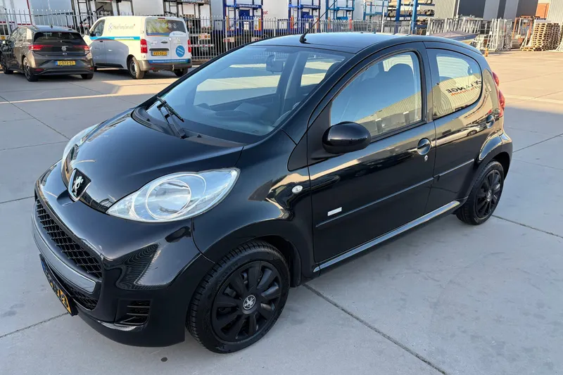 Peugeot 107 (2011)